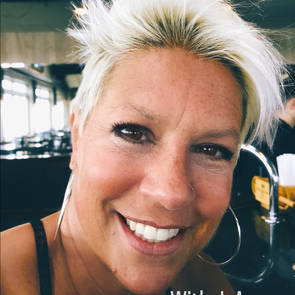 Meet your Posher, Joann